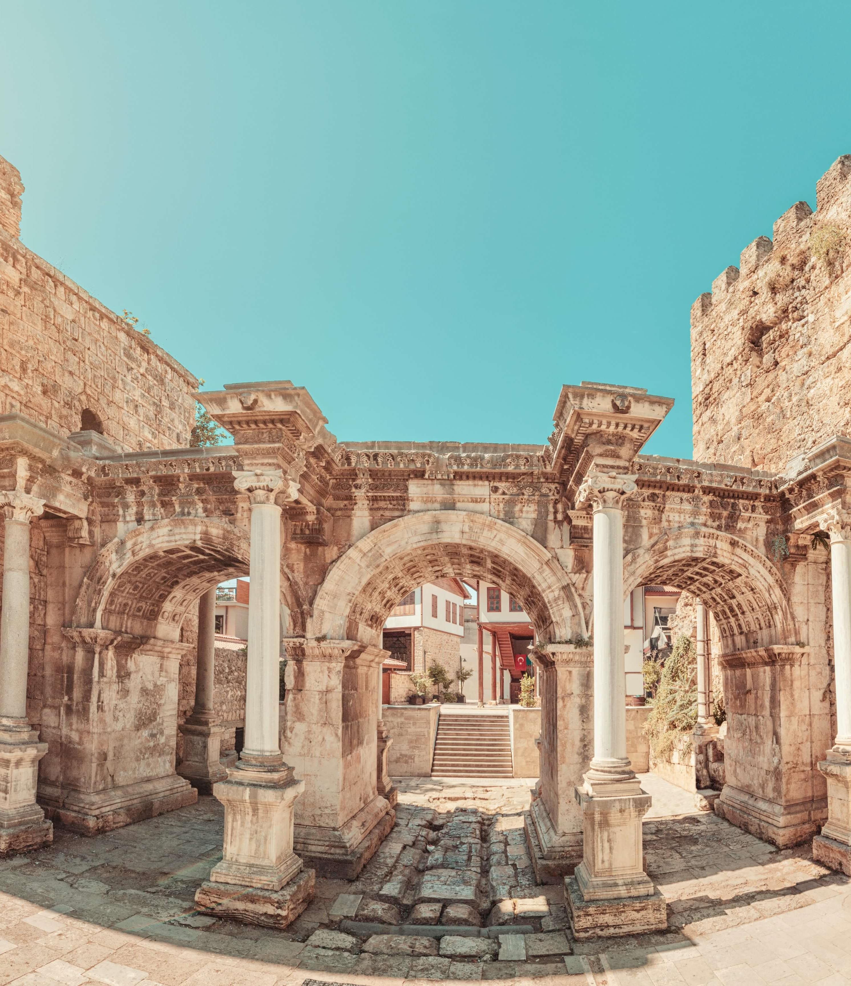 Hadrian Kapısı